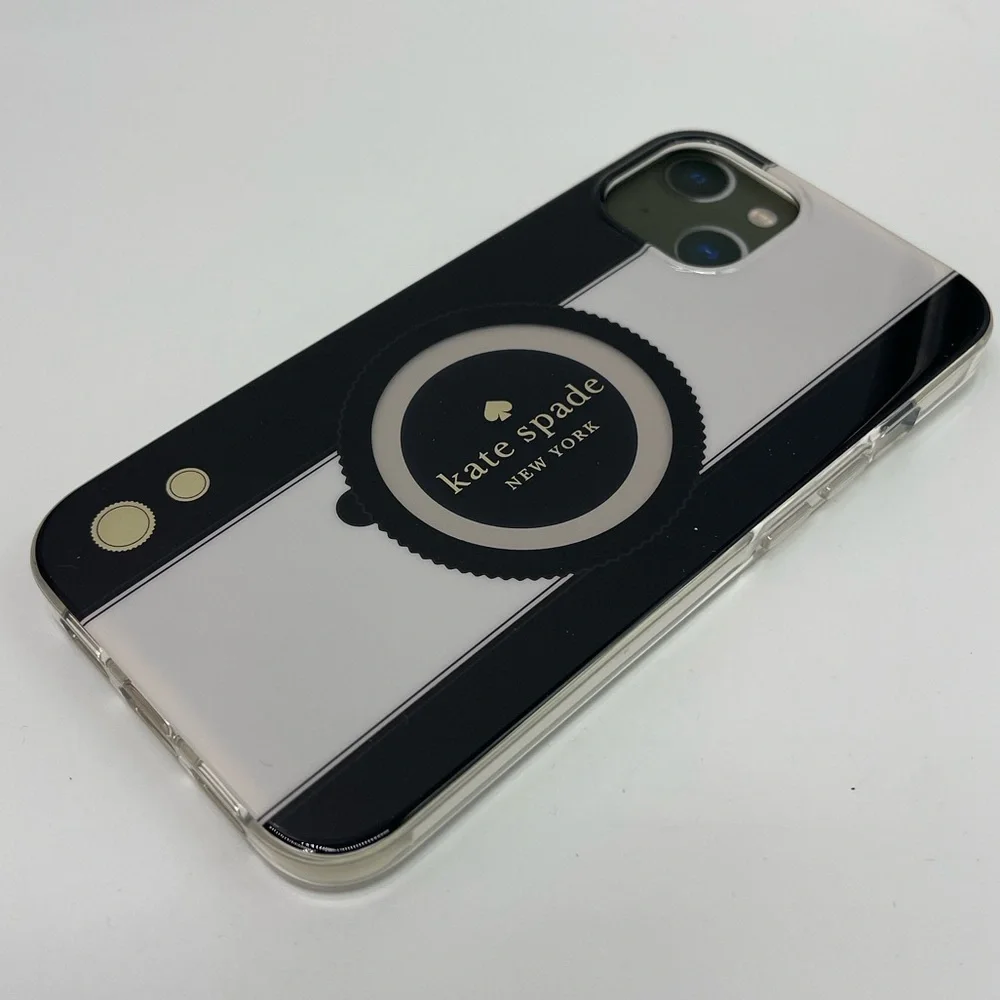 Kate Spade Phone Case for iPhone 13
NWT - Picture 9 of 16